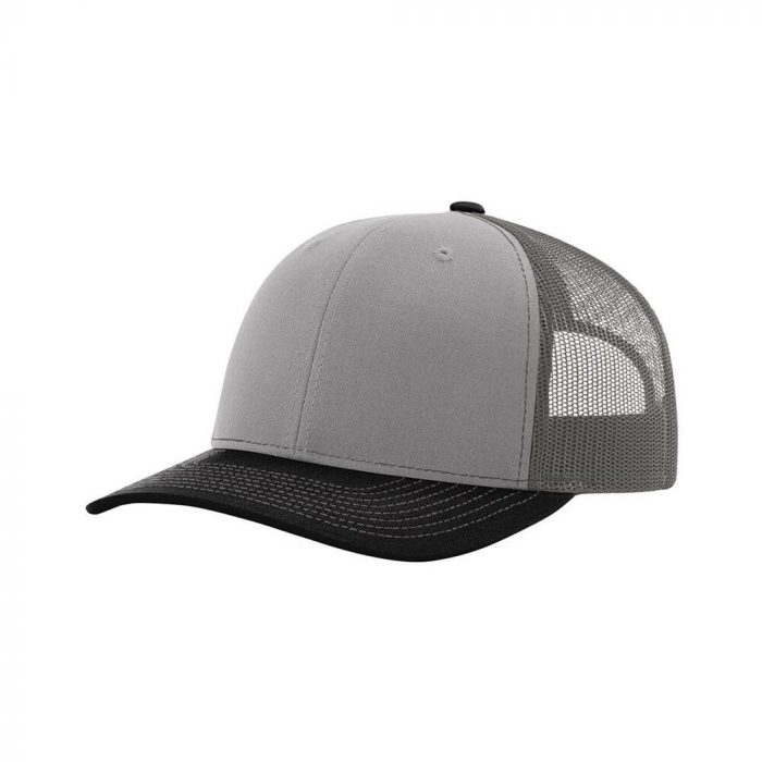 gorra richardson gris con visera negra