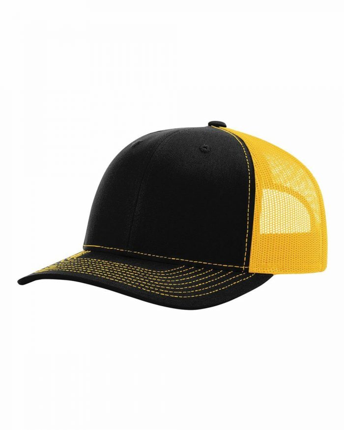 gorra richardson negra con amarillo